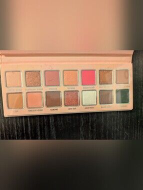 Kylie Jenner Cosmetics Pink Holiday Eye Shadow Palette No Box Slight Damage